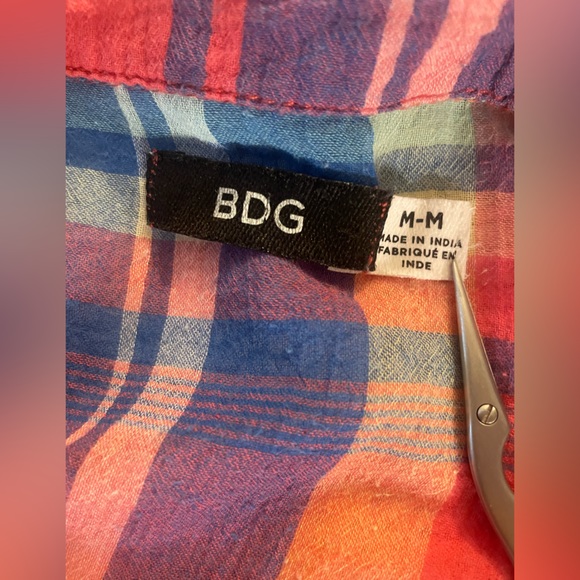 BDG Urban Outfitters Gauze button down Size Medium - Picture 3 of 9